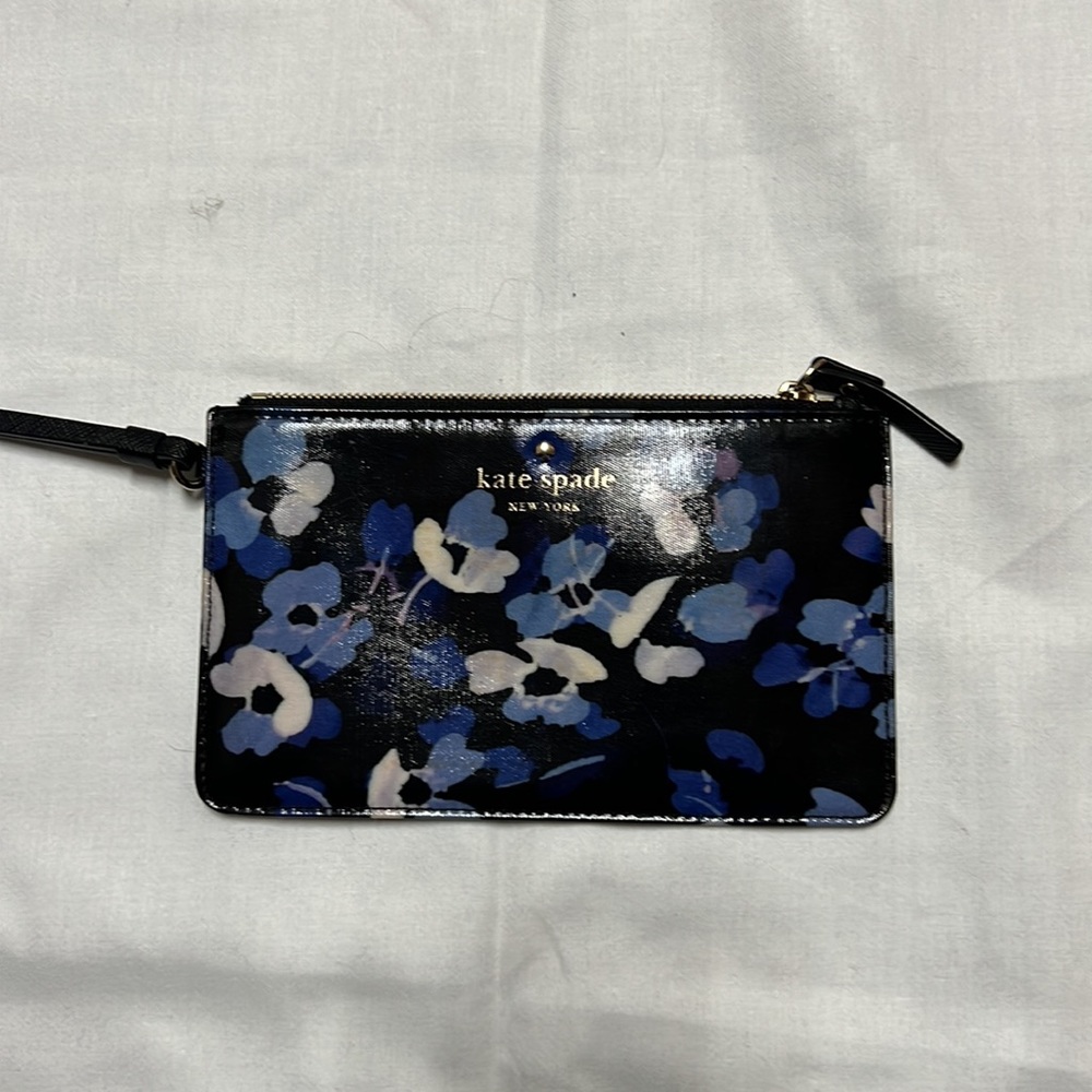 Kate spade cedar zip wallet